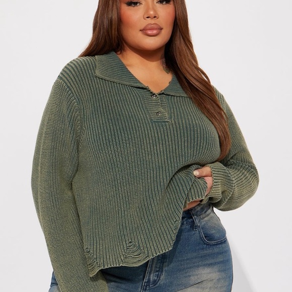 Fashion Nova Sweaters - NWOT Fashion Nova Olive Green Knit Sweater Top